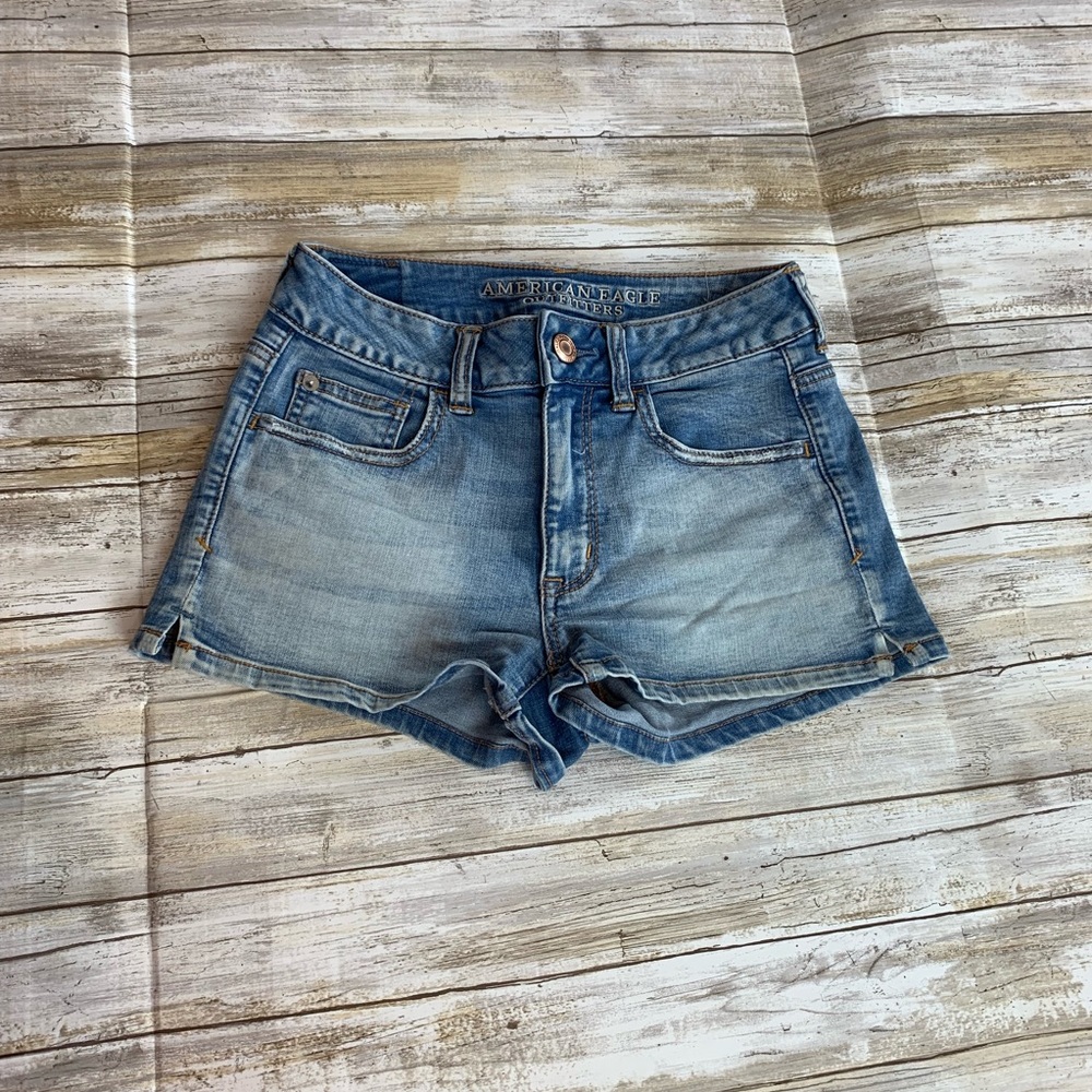 American Eagle High Rise Shortie